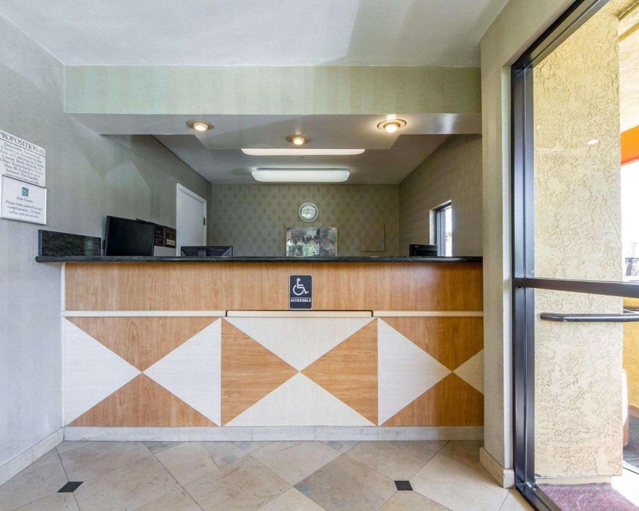 Quality Inn Oakland Airport Extérieur photo
